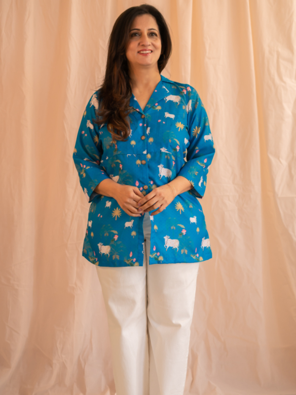 gokul print lapeled collar button downed tunic shirt