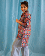 Pixelated peacock print collared shirt - Image 4