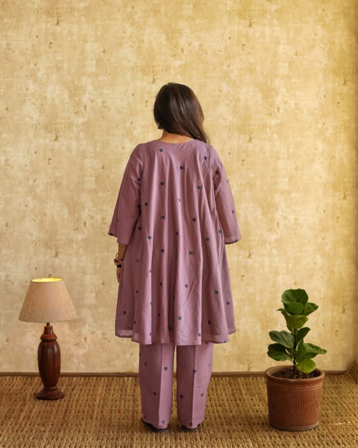 Bindia - Image 2