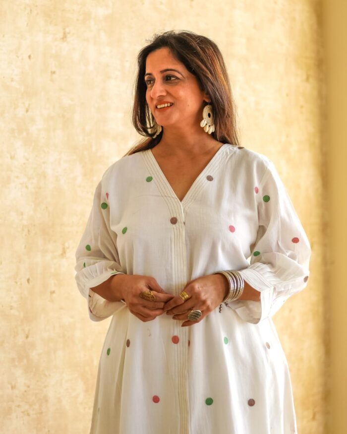 Bindia - Image 2