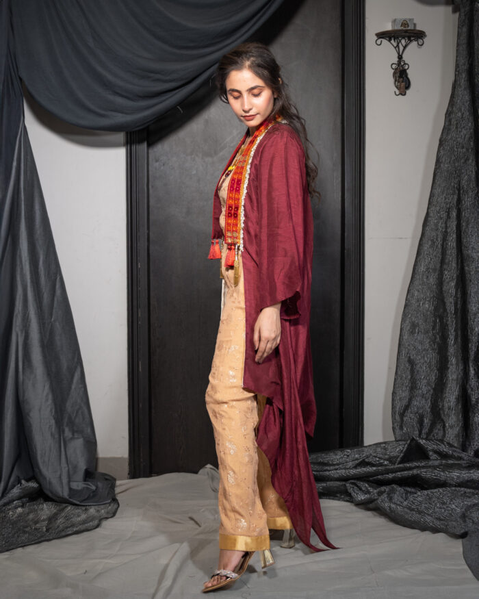 Phulkari Detailed Asymmetrical Burgundy Jacket - Image 3